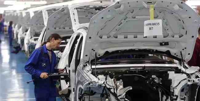 俄乌冲突汽车行业受影响，俄罗斯减产80万辆，电动车原料价格飙升