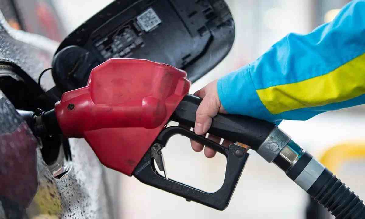 发改委回应国际油价大幅下降，国内油价涨至9元
